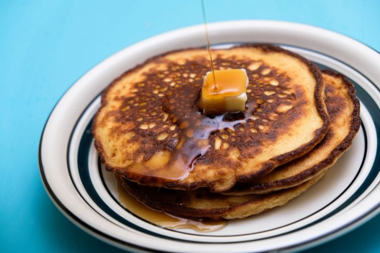 Super Fluffy Keto & Low Carb Pancakes